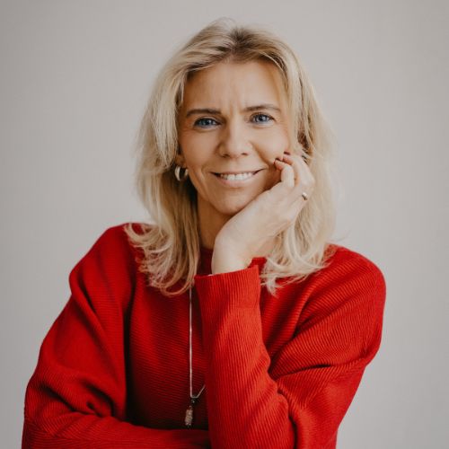 Anja Hermann - Mentorin für Frequenzbewusstsein, Resonanzkraft & innere Klarheit